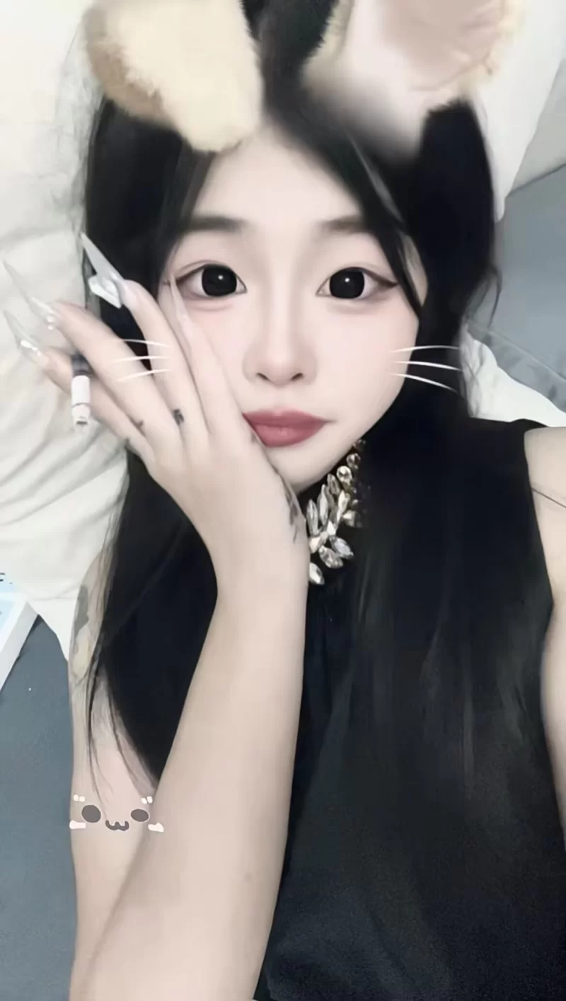 依依可上门_西安外围小姐