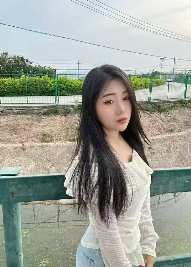 快餐，大胸大屁股泻火水多_温州外围小姐