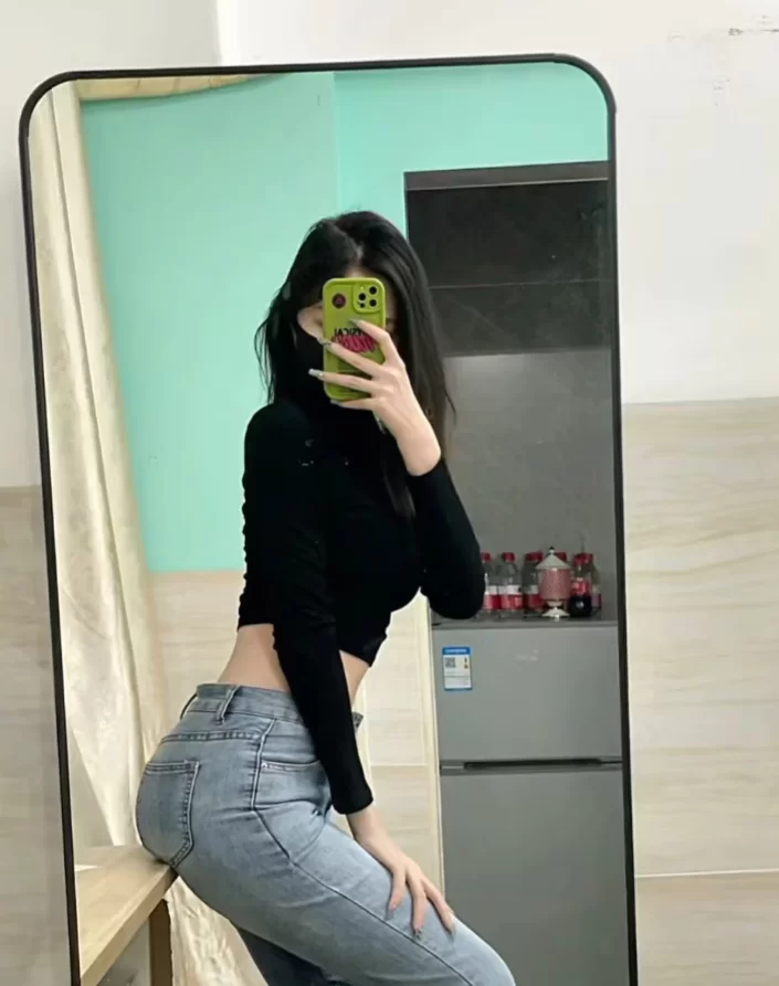 年轻小姐姐_郑州外围小姐