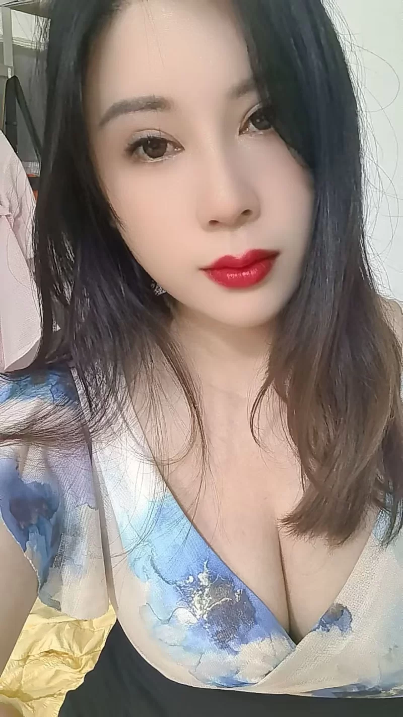 秦淮区兼职人妻少妇_南京外围小姐