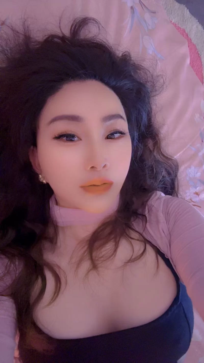 丰满性感御姐可上门_深圳外围小姐