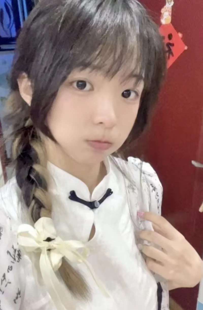 西湖区很年轻的兼职小妹妹_杭州外围小姐