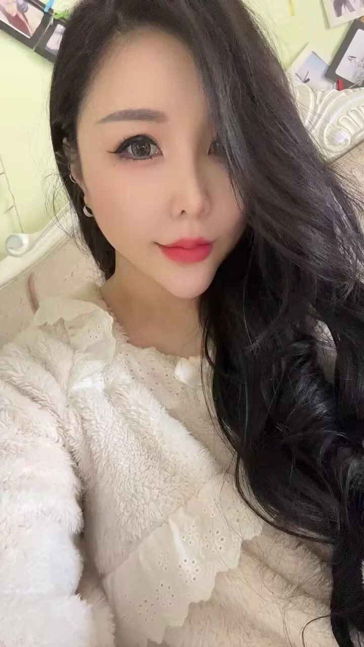 小野猫中项95服务没话讲就是现在胖了一点_南京外围小姐