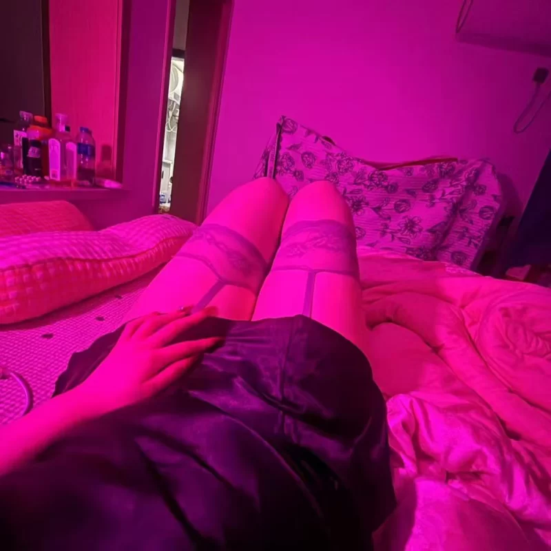 小花车，精神小妹_沈阳外围小姐