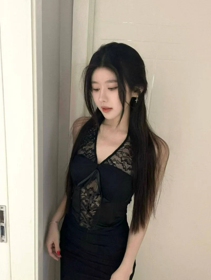 身材丰满前凸后翘_广州外围小姐