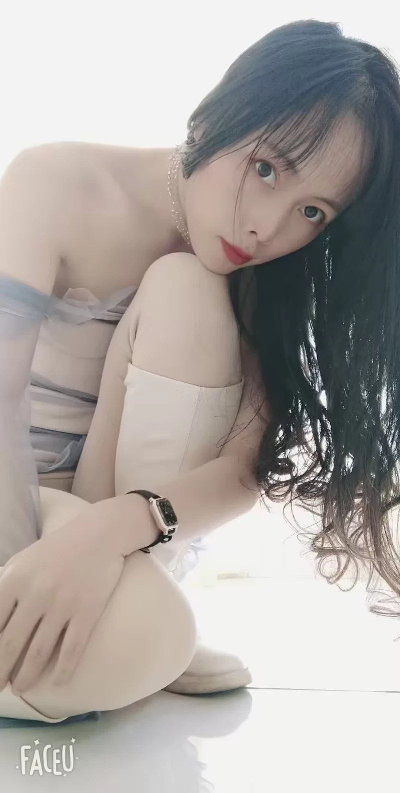 家庭式柔式带释放_郑州外围小姐