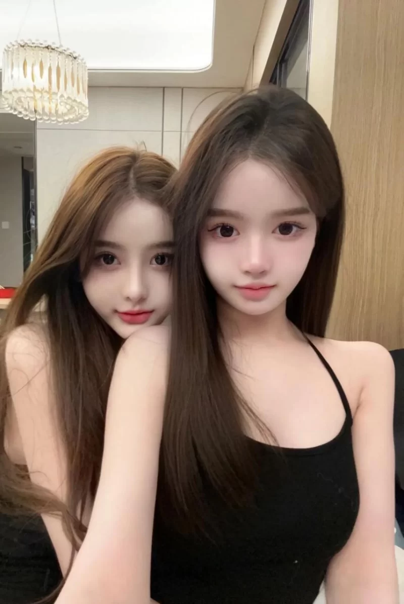2个嫩妞蜜桃奶粉比比还能玩双飞_其他区县外围小姐
