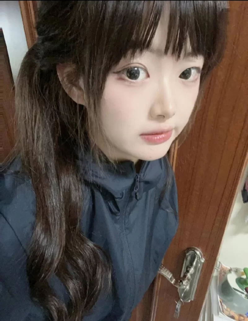 身材小巧玲珑的个人兼职_石家庄外围小姐