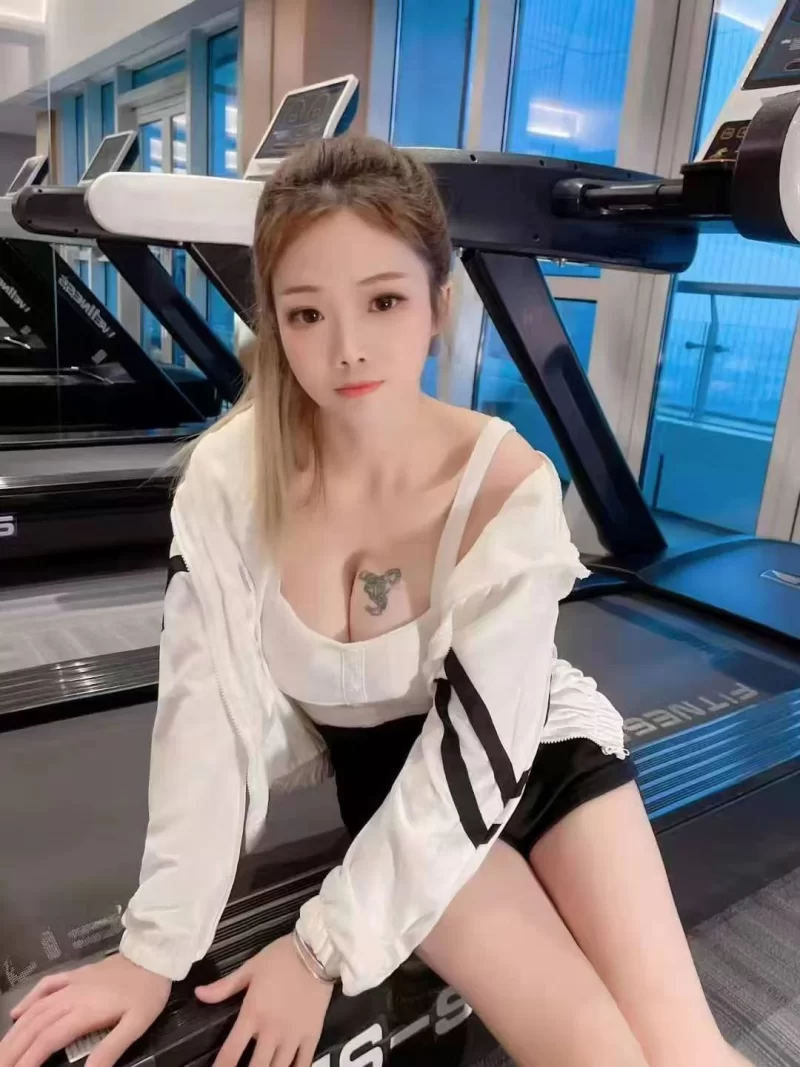 江苏气质女神服务_南通外围小姐