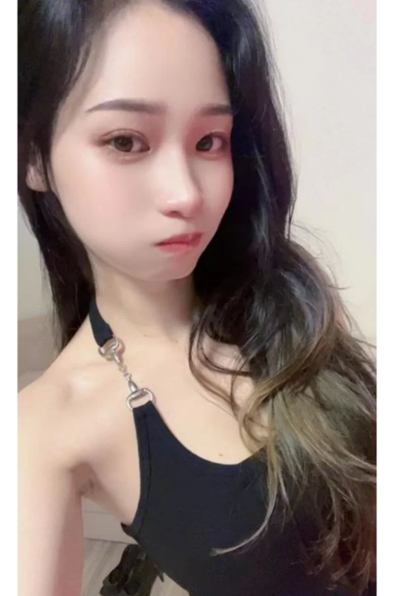 佛山妖娆长腿小姐姐_佛山外围小姐