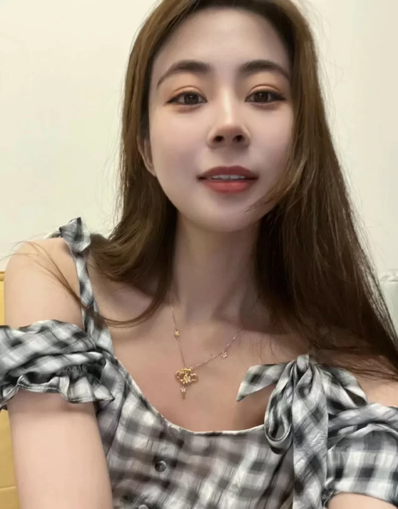 保定红唇姐姐_保定外围小姐