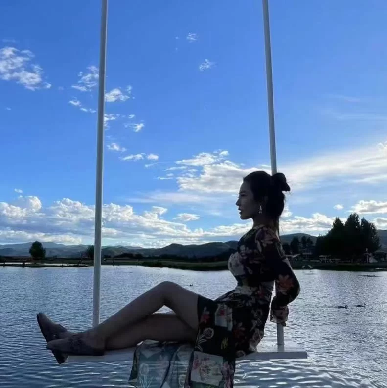 疫情前探店时加的一个人妻_市区外围小姐