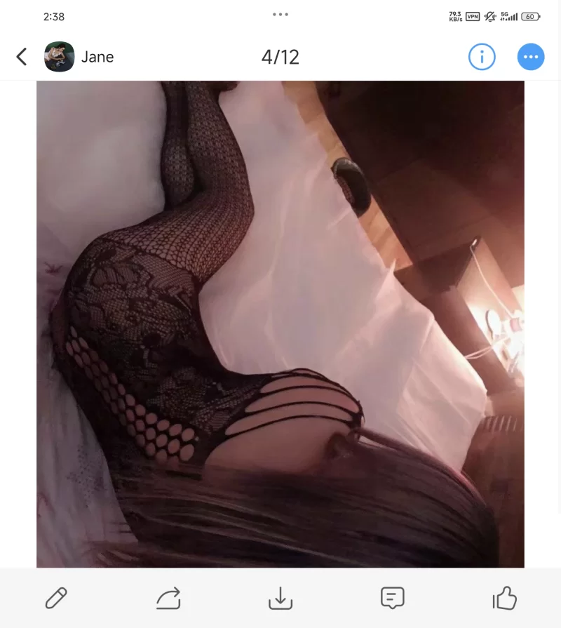 静安少妇，专做口活_静安外围小姐