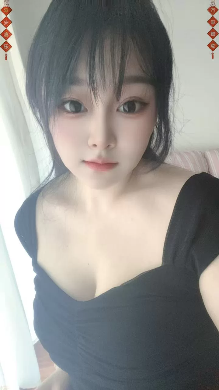 高新西区丰满大波依依_成都外围小姐