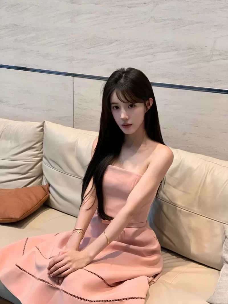 一个很嫩的小姐姐_广州外围小姐