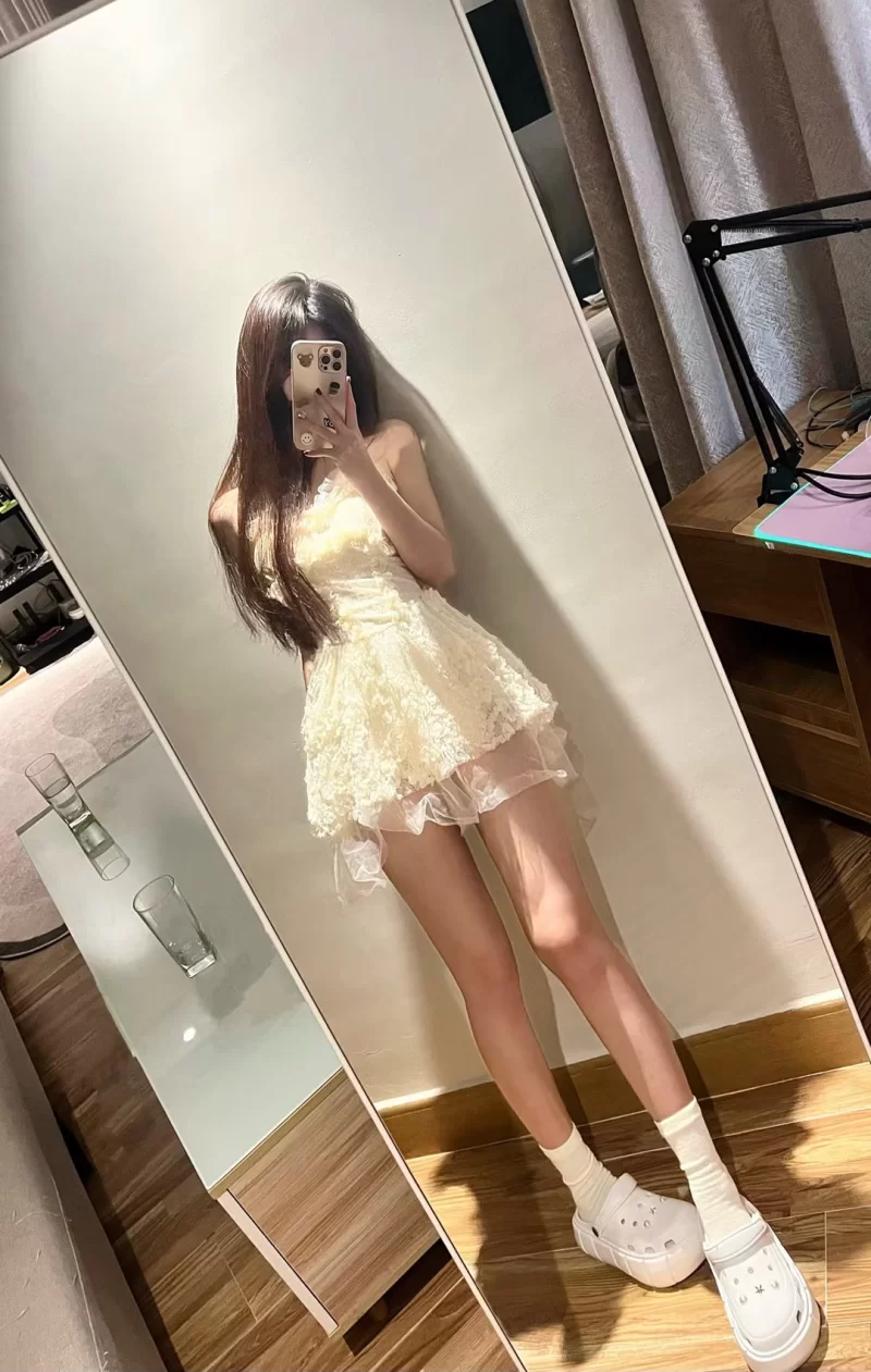 浦东康桥高颜值美女，全套大活可外卖_浦东外围小姐