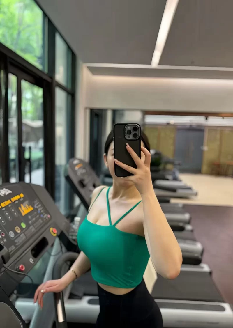 丰满情趣小姐姐_杭州外围小姐