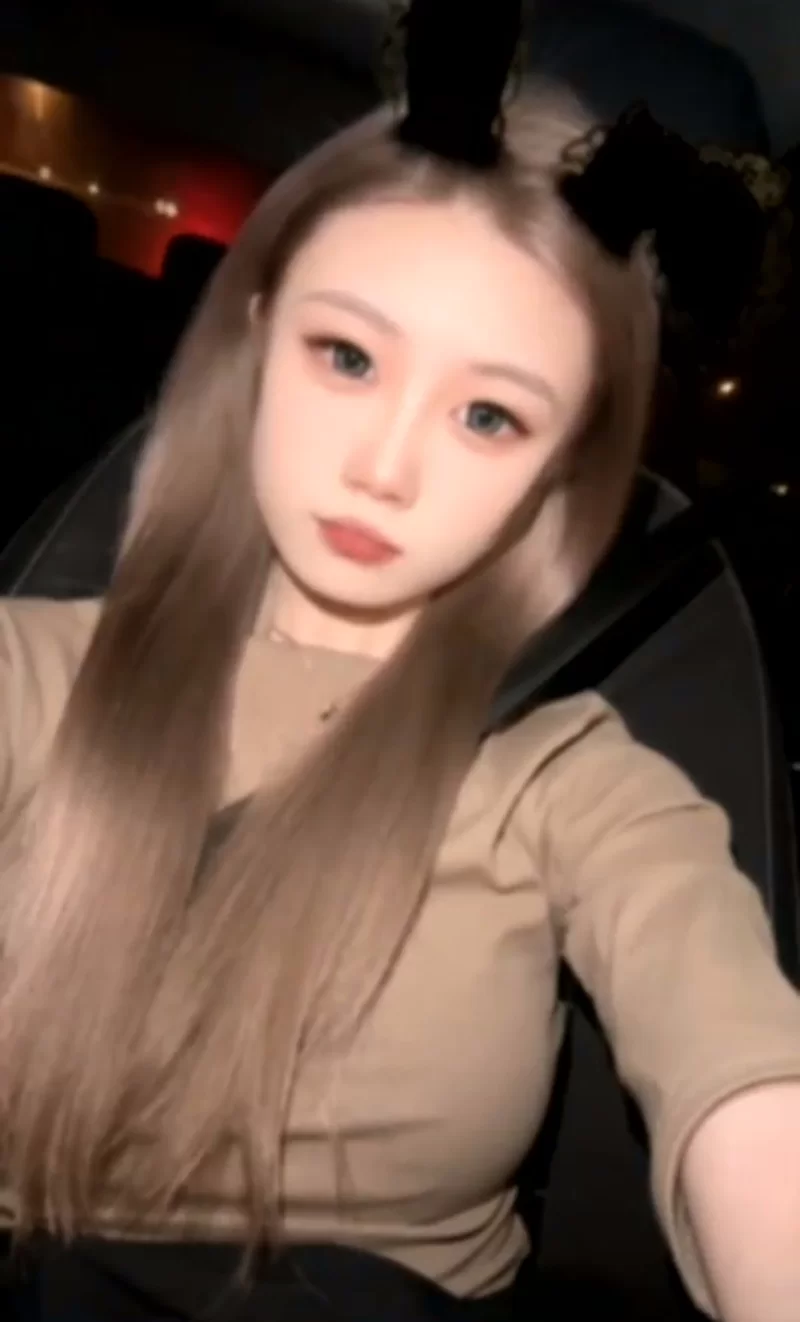 21岁颜值高活好_秦皇岛外围小姐