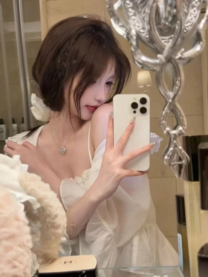 温柔甜美00后小姐姐_太原外围小姐