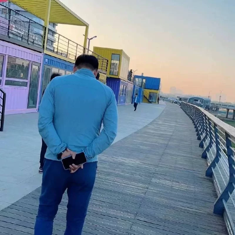 巴厘岛女子高端SPA男技师_成都男模鸭子