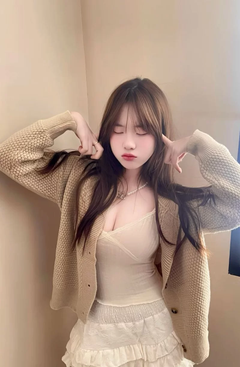 深圳身材丰满蜜桃臀爱舔小鸡鸡_深圳足浴洗浴