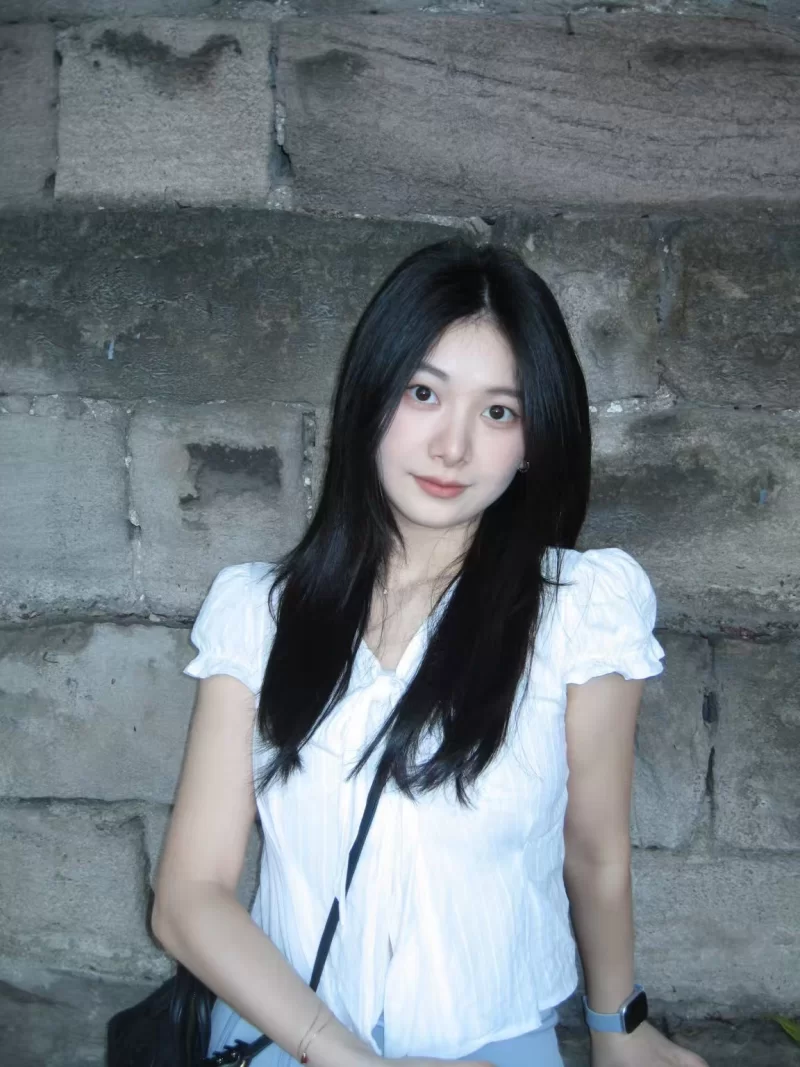 刚出来的兼职大学生妹妹_成都外围小姐