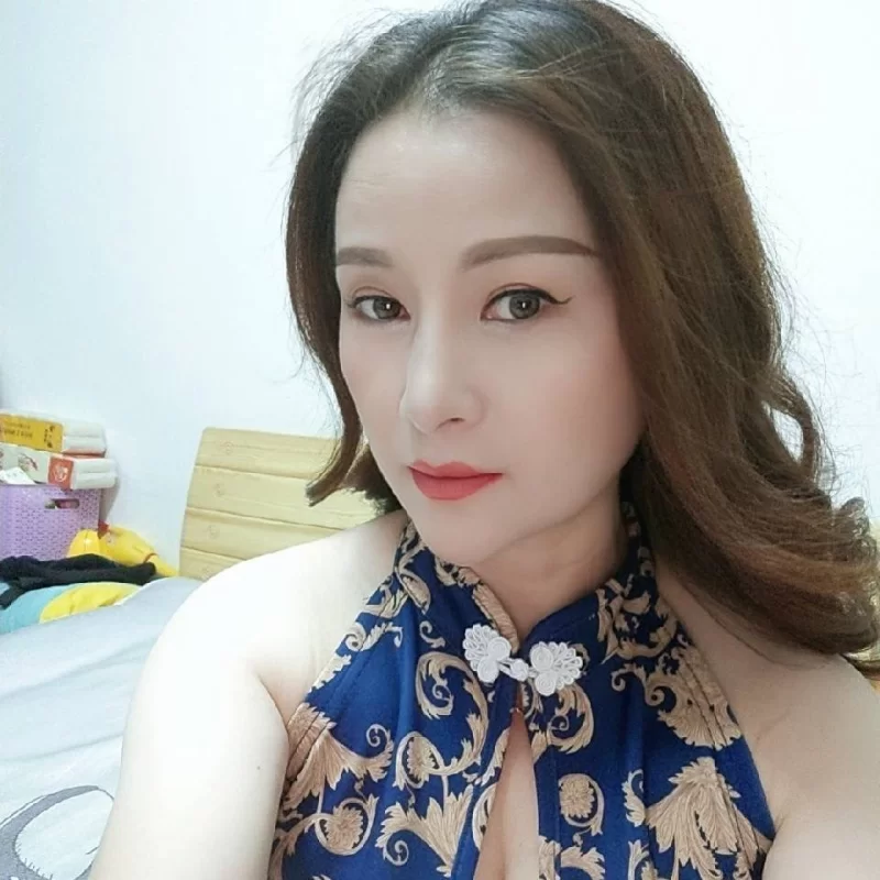 真实母女双飞_金华外围小姐