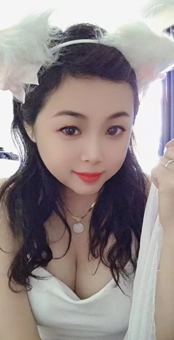 翘臀大波美少妇_石家庄外围小姐