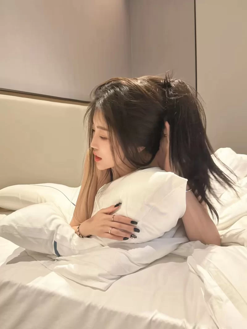 福州清纯自然脸的小姐姐_福州外围小姐