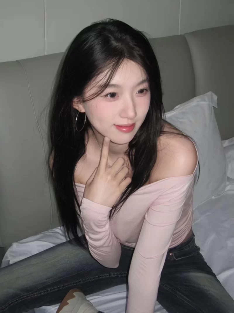 奶大性感00后_昆明外围小姐