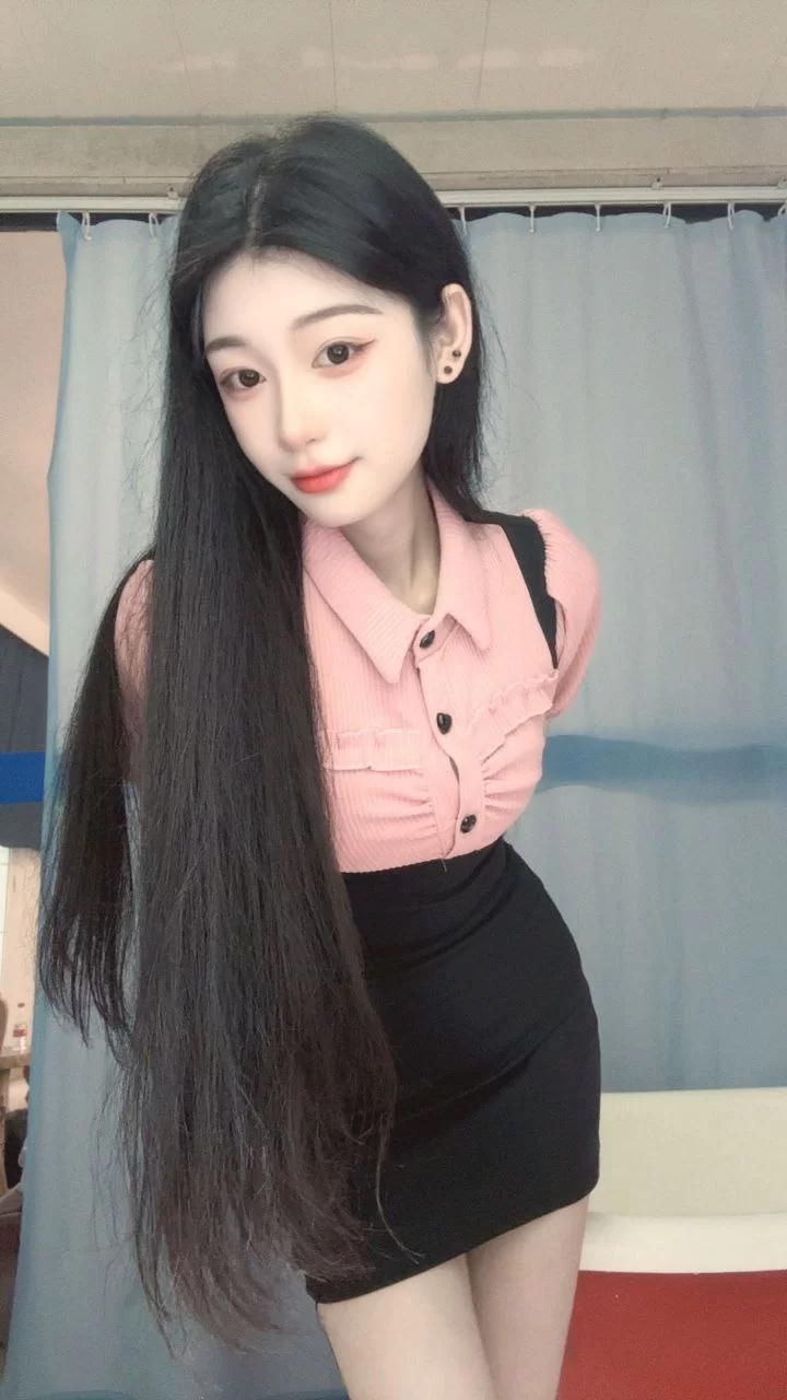 成都超清纯皮肤白皙小姐姐_成都外围小姐