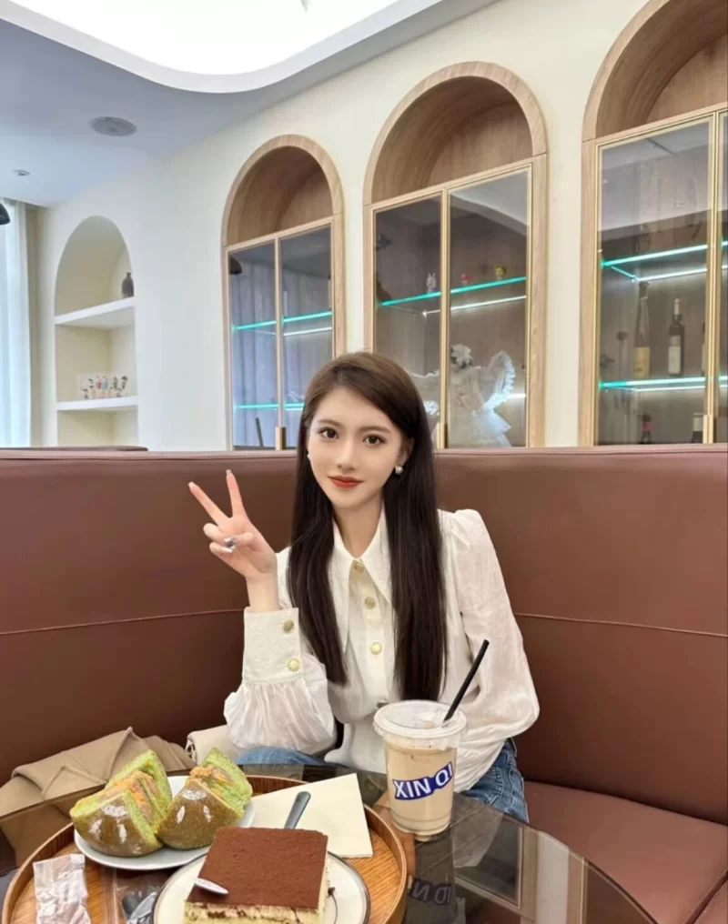 黑丝小骚货，差点没把我榨干_丰台外围小姐