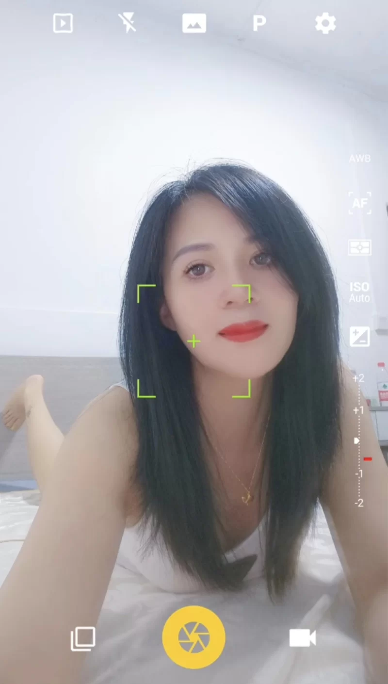 洪浪北少妇小露艺_深圳外围小姐