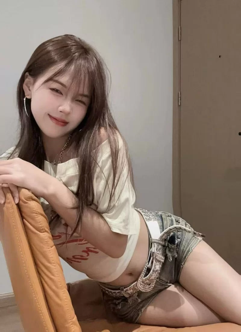 武汉极品白虎模特小姐姐_武汉外围小姐
