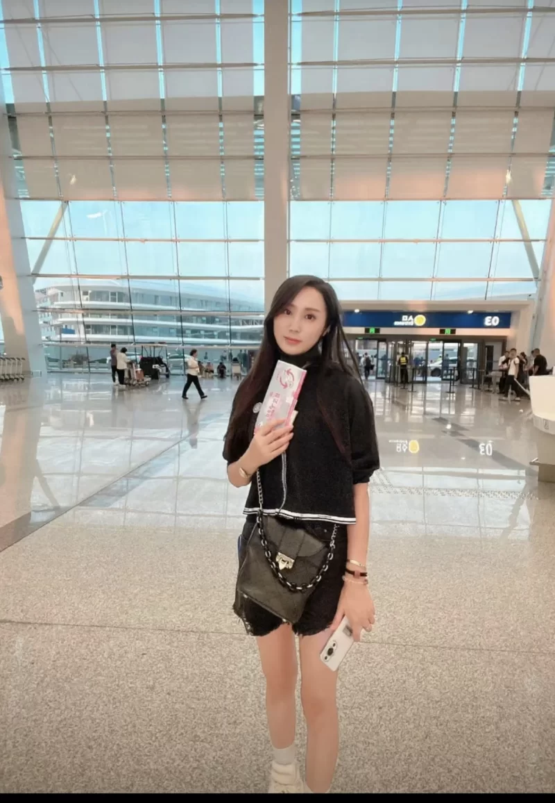 光谷世界城十月_武汉外围小姐