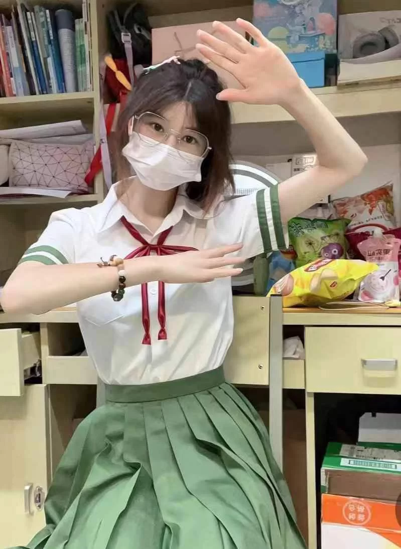 嫩女被渣男破处刚做_成都外围小姐