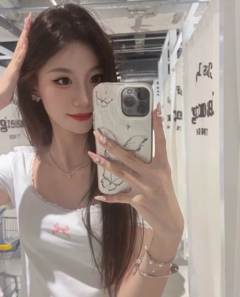 烟台妹妹刚出来兼职赚点外快_烟台外围小姐