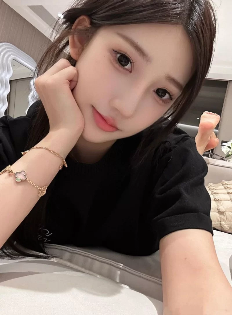 粉嫩在校大学生_杭州外围小姐