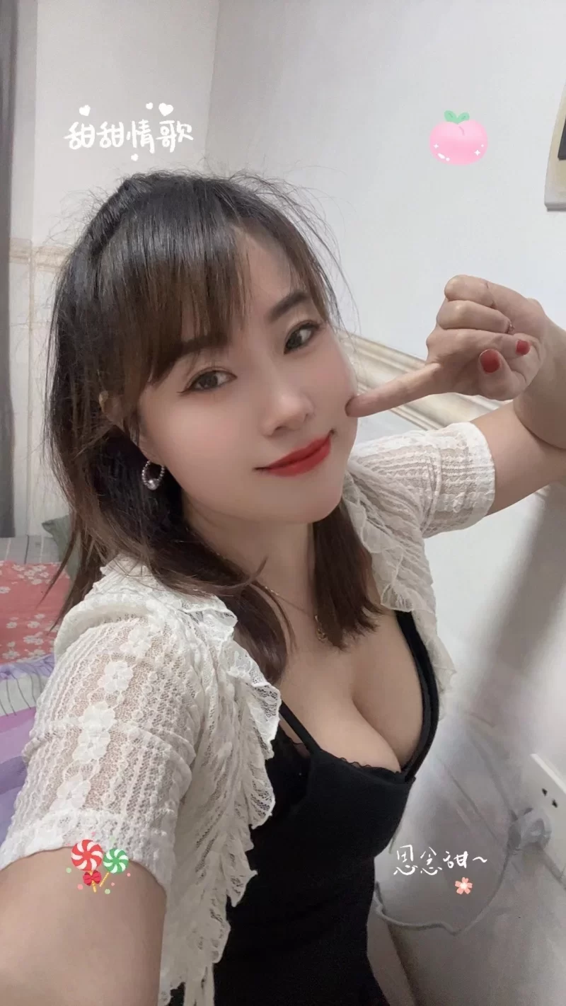 风骚大胸少妇糖糖_广州外围小姐