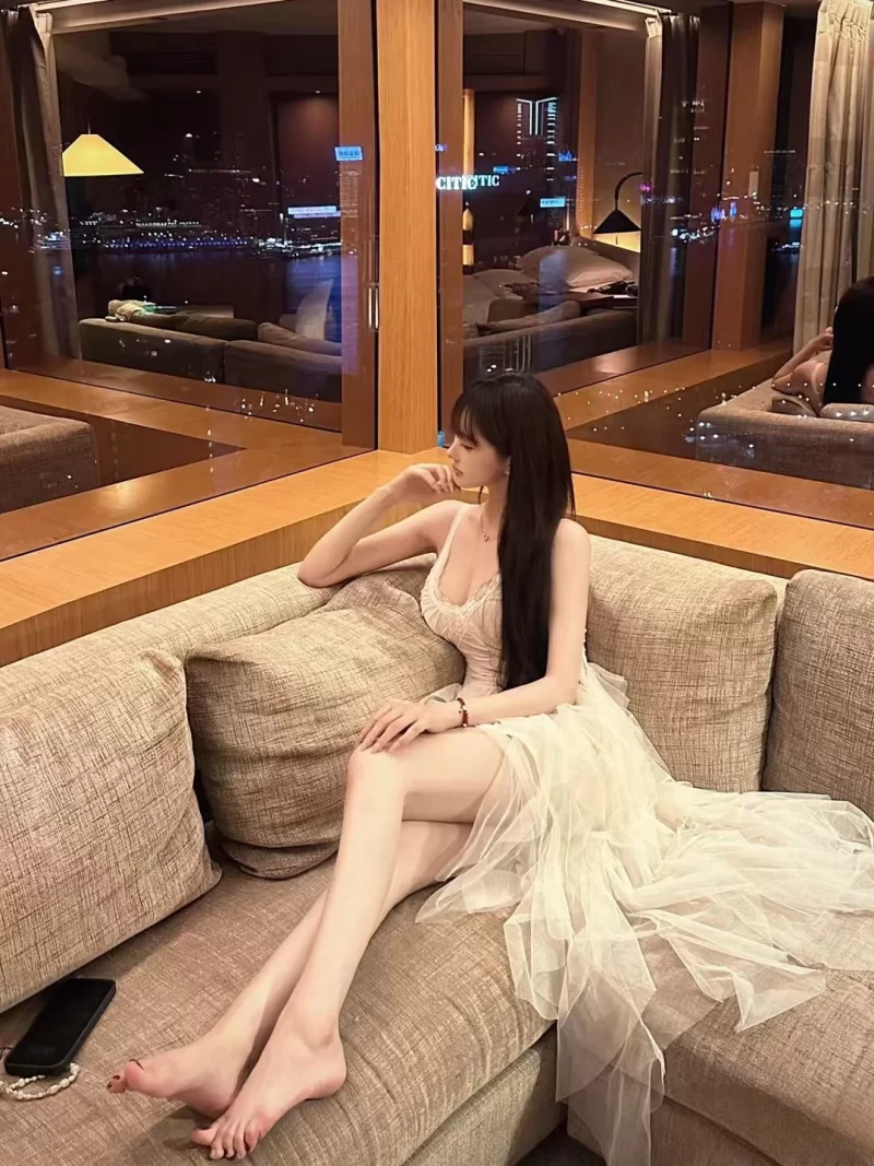 00后甜妹来了_太原外围小姐