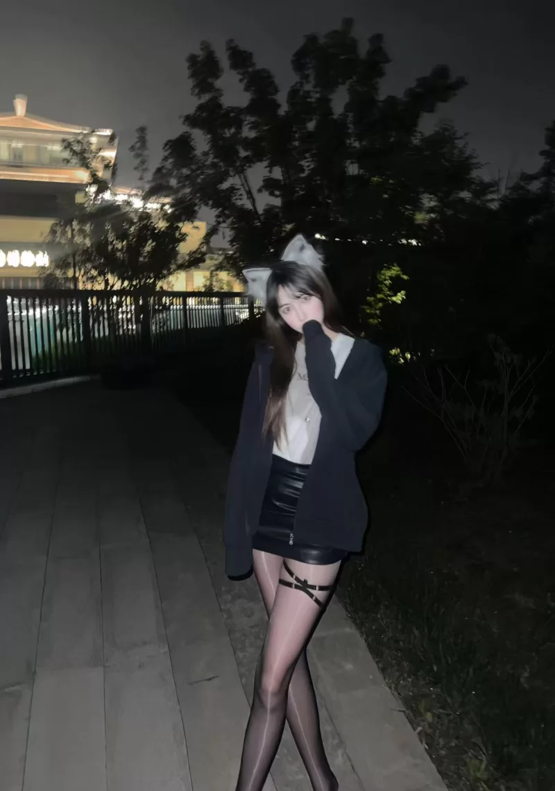 解放西大长腿夜店前台妹妹猫女郎黑丝袜角色出演_长沙外围小姐