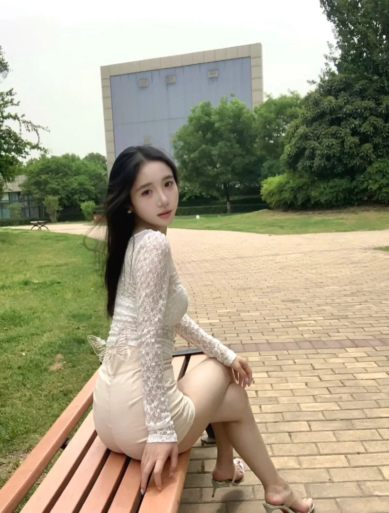 清纯校花级小姐姐个人无套路见人满意付_武汉外围小姐