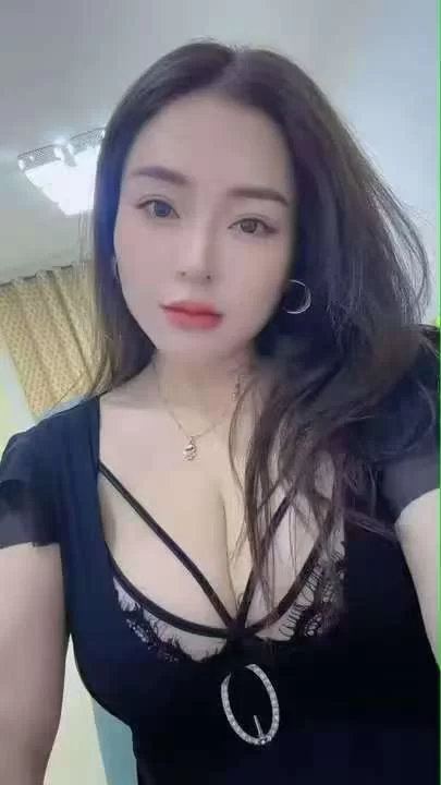 超级嫩的少妇，兼职，需要提前联系_石家庄外围小姐