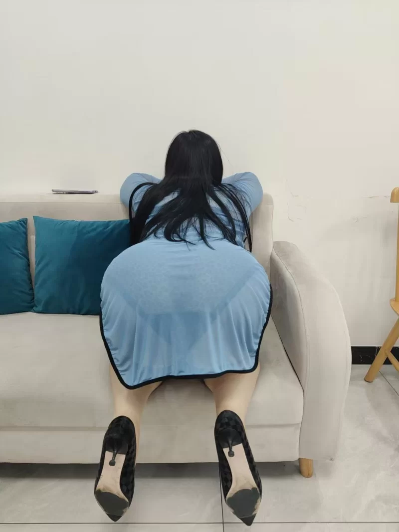 丰满翘臀大屁股_杭州外围小姐