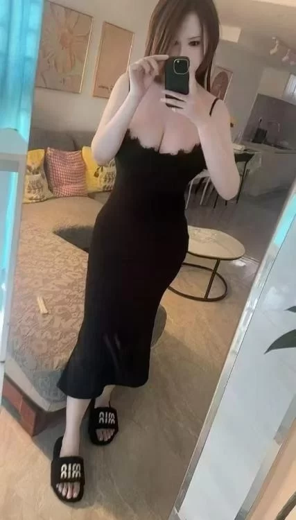 南京翘臀巨乳御姐_南京外围小姐