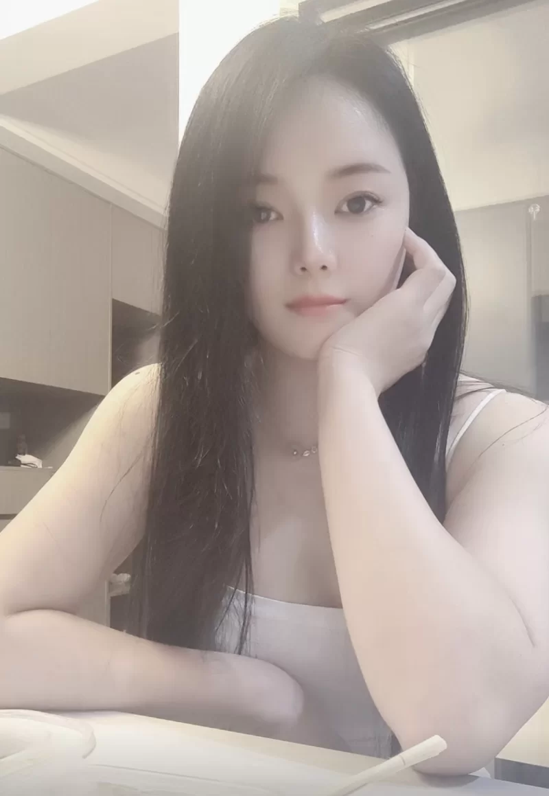 漂亮御姐蔓雯_南昌外围小姐