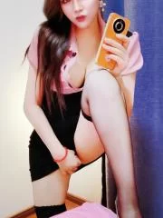 雁塔大胸女_西安外围小姐