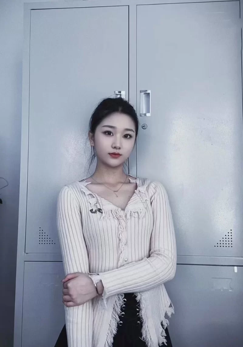 年轻漂亮美丽_赤峰外围小姐