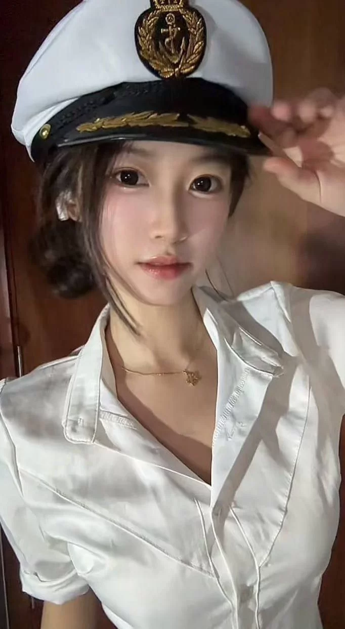 03年在读大学生 制服诱惑_闵行足浴洗浴