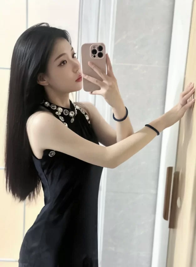 银川黑丝骚妹娇嫩粉水多多_银川外围小姐